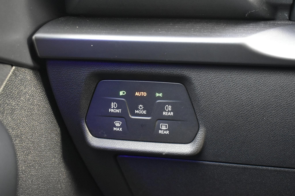 CUPRA Leon (JLX33D) met abonnement