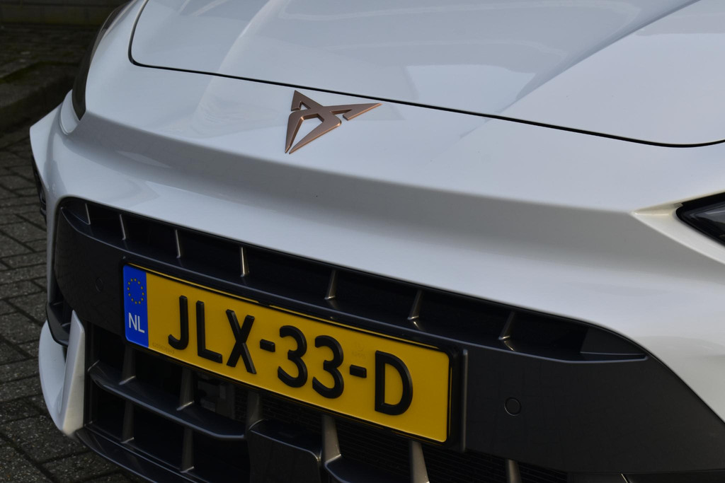 CUPRA Leon (JLX33D) met abonnement