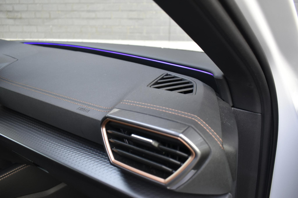 CUPRA Leon (JLX33D) met abonnement