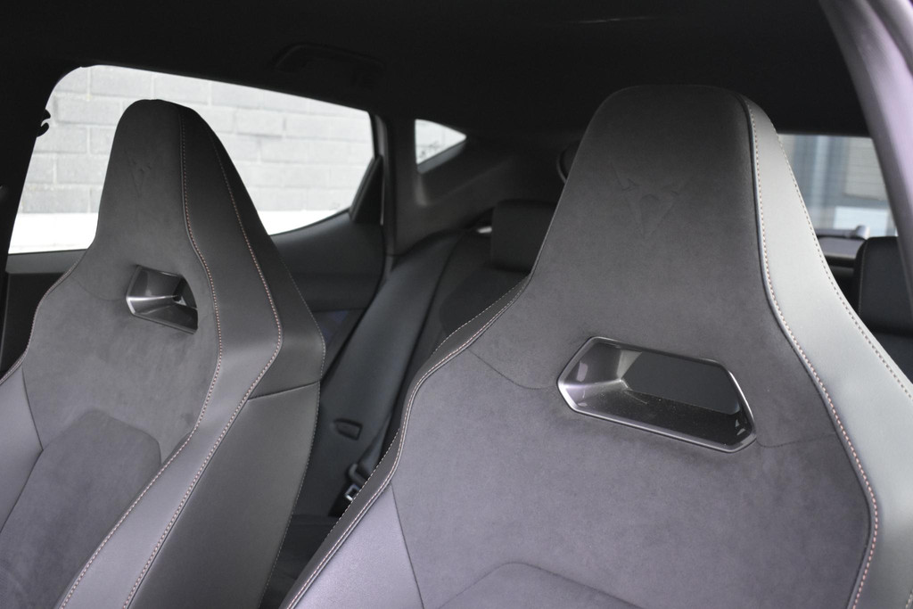 CUPRA Leon (JLX33D) met abonnement