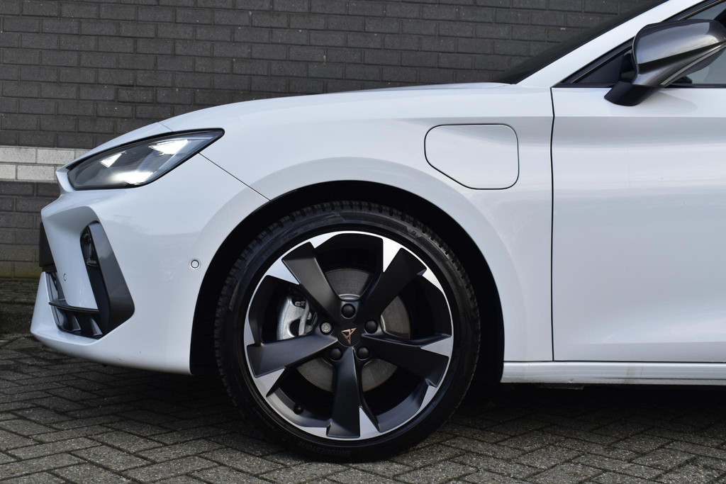 CUPRA Leon (JLX33D) met abonnement