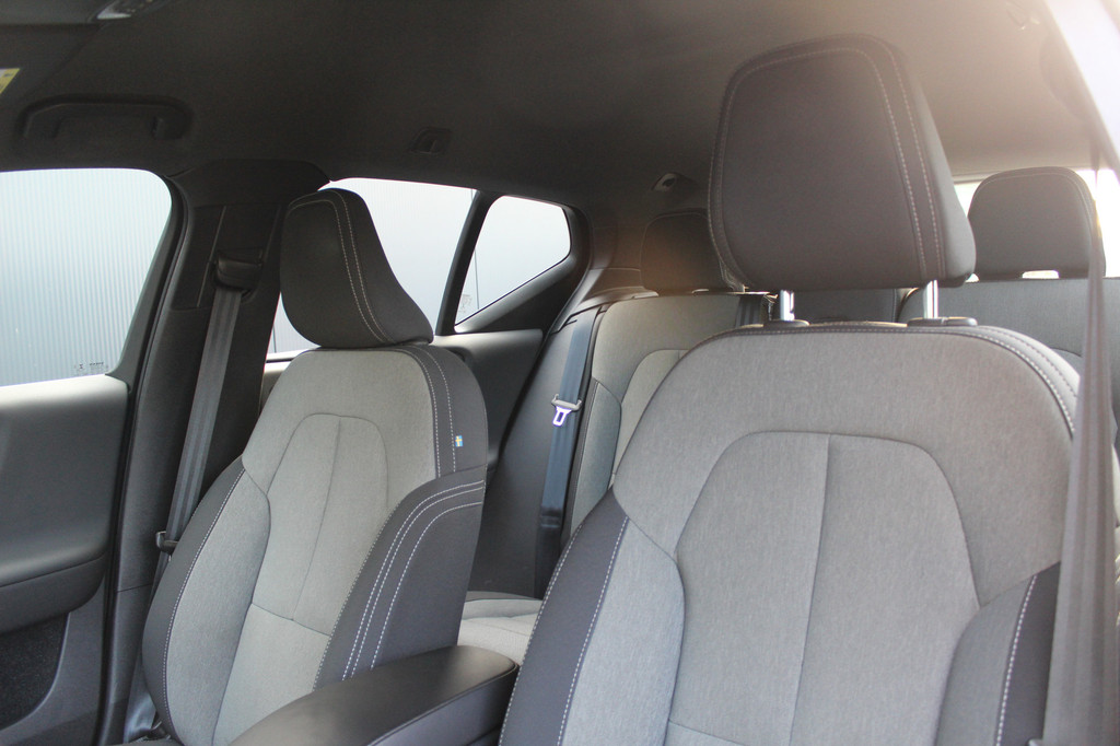 Volvo XC40 (J017TX) met abonnement