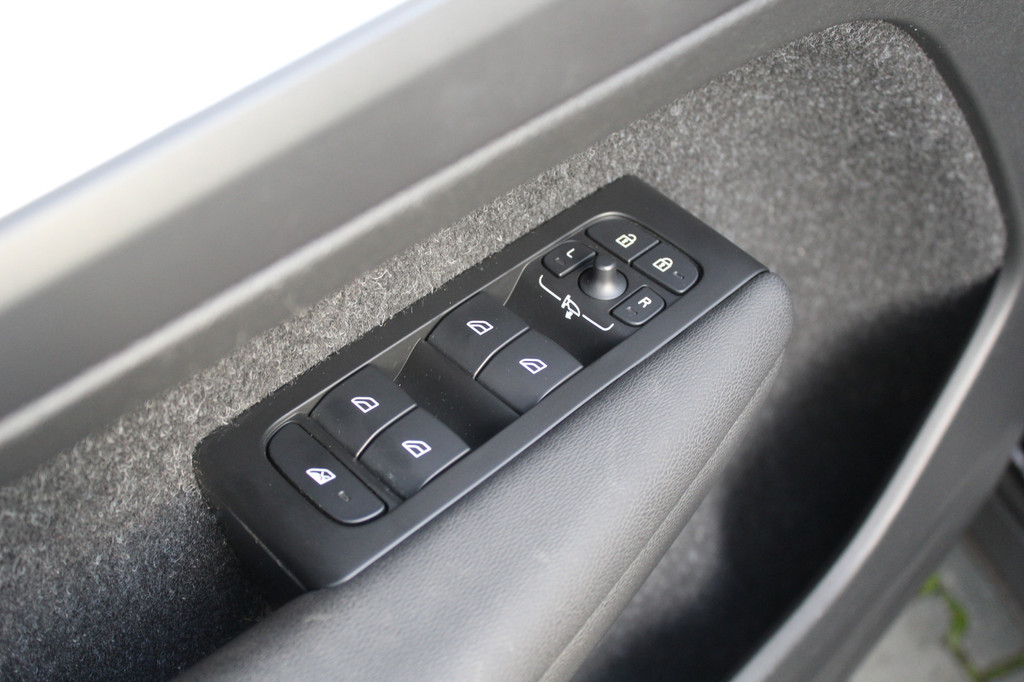 Volvo XC40 (J017TX) met abonnement