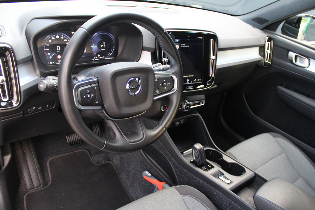 Volvo XC40 (J017TX) met abonnement