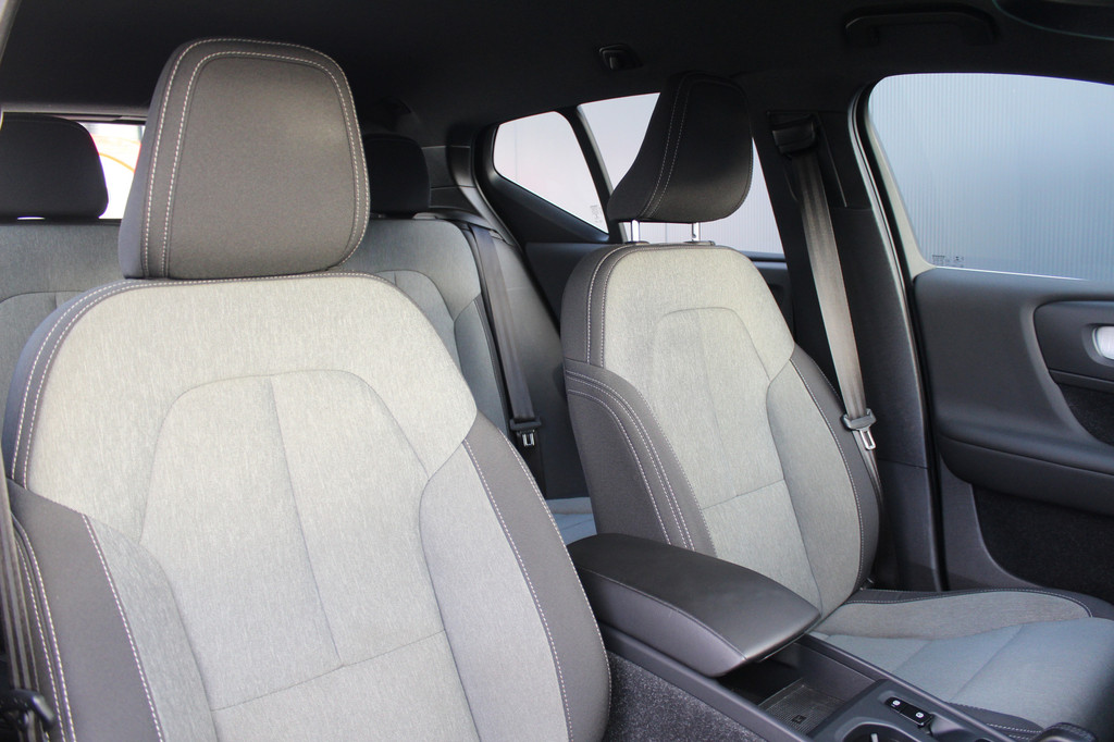 Volvo XC40 (J017TX) met abonnement