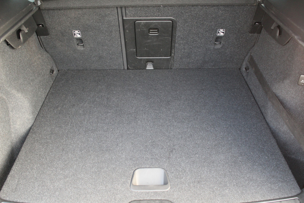 Volvo XC40 (J017TX) met abonnement