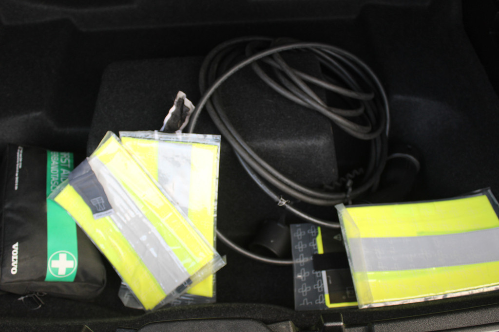 Volvo XC40 (J017TX) met abonnement