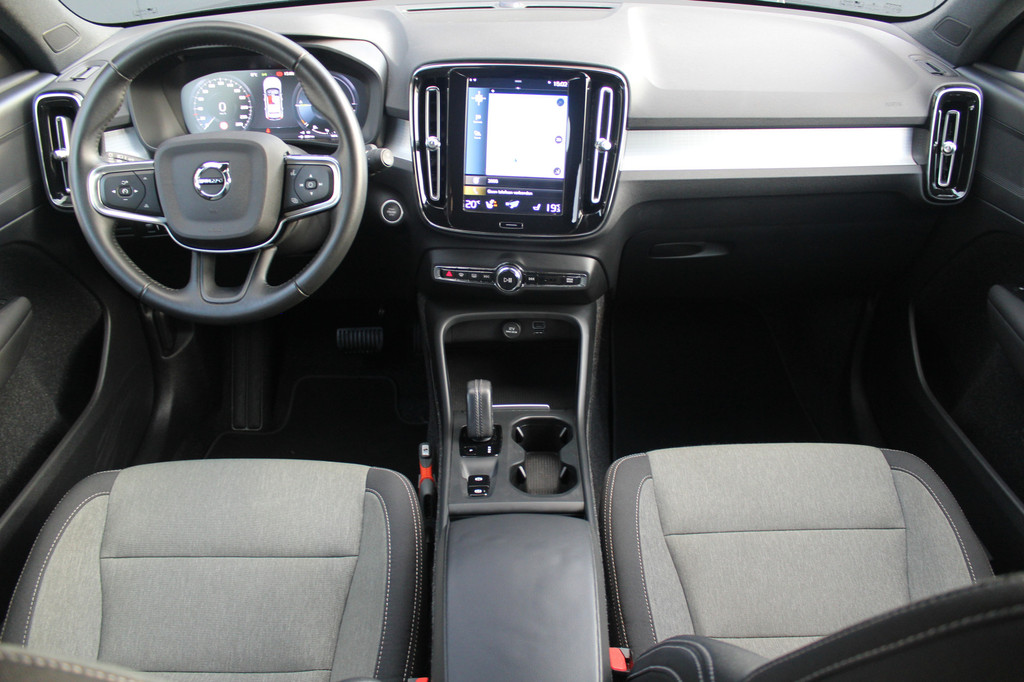 Volvo XC40 (J017TX) met abonnement