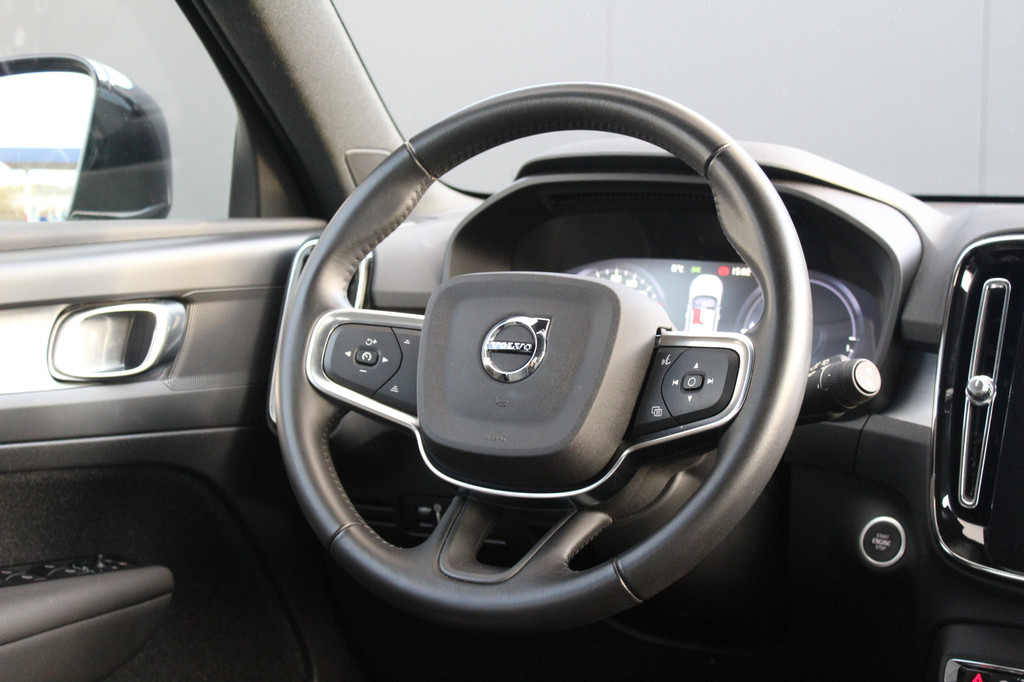 Volvo XC40 (J017TX) met abonnement