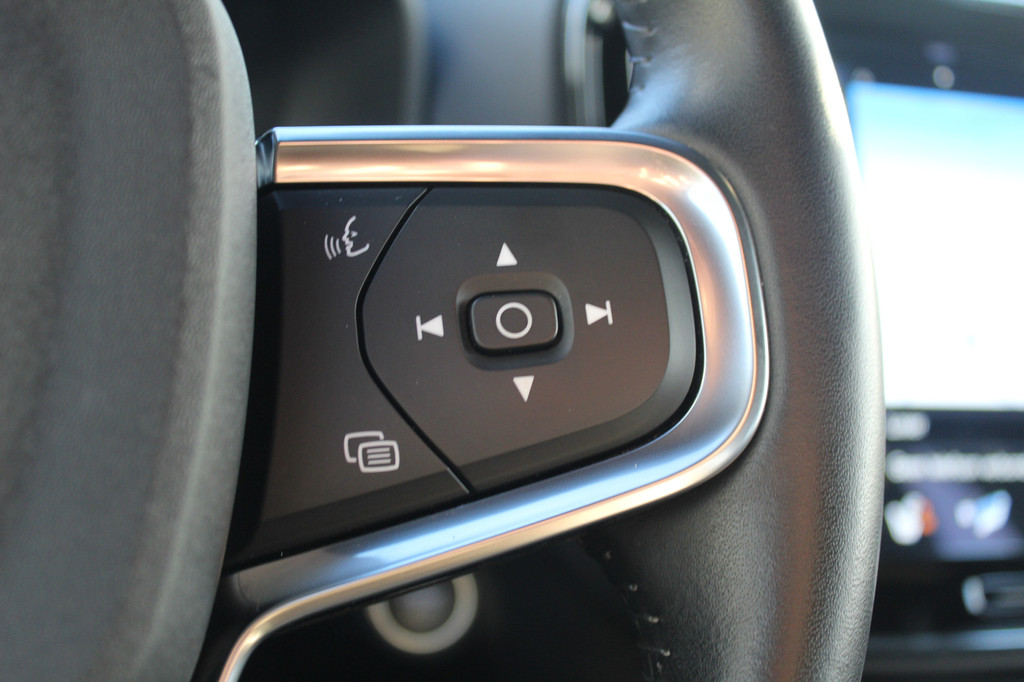 Volvo XC40 (J017TX) met abonnement