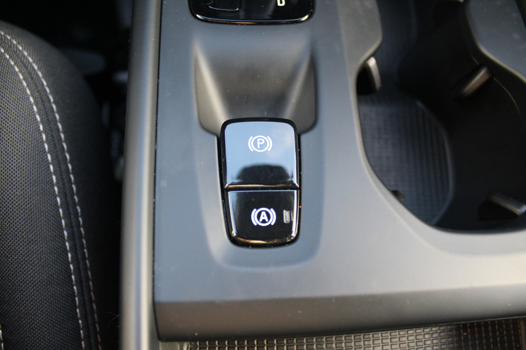 Volvo XC40 (J017TX) met abonnement