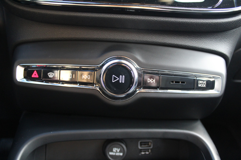 Volvo XC40 (J017TX) met abonnement