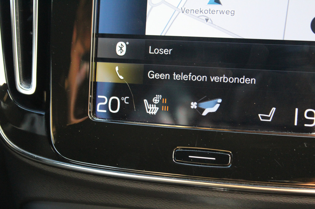 Volvo XC40 (J017TX) met abonnement