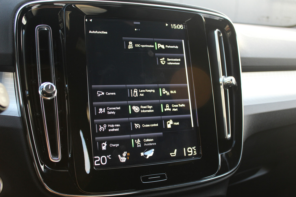 Volvo XC40 (J017TX) met abonnement