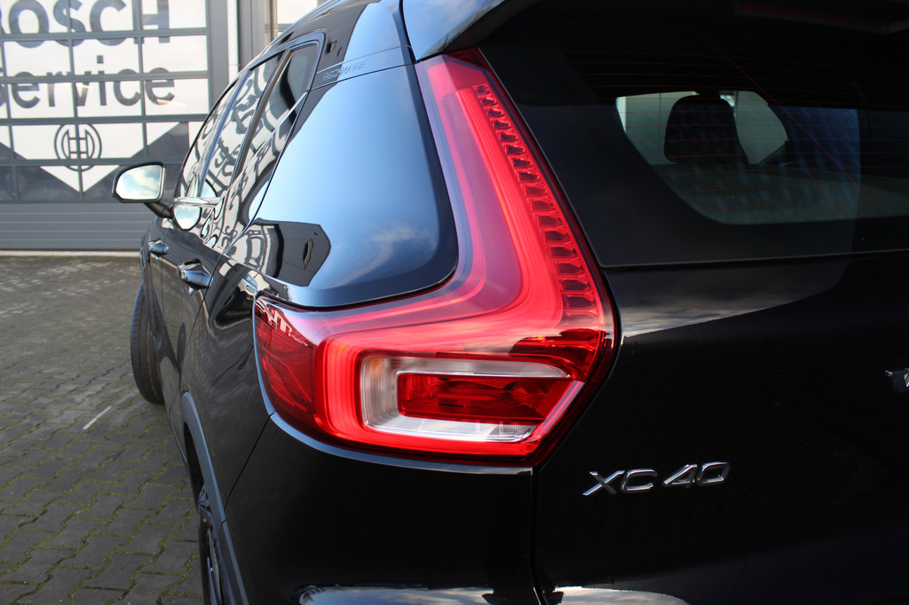 Volvo XC40 (J017TX) met abonnement