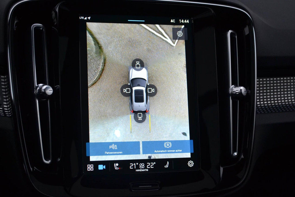 Volvo XC40 (J117ZG) met abonnement