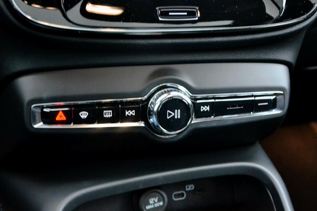 Volvo XC40 (J117ZG) met abonnement