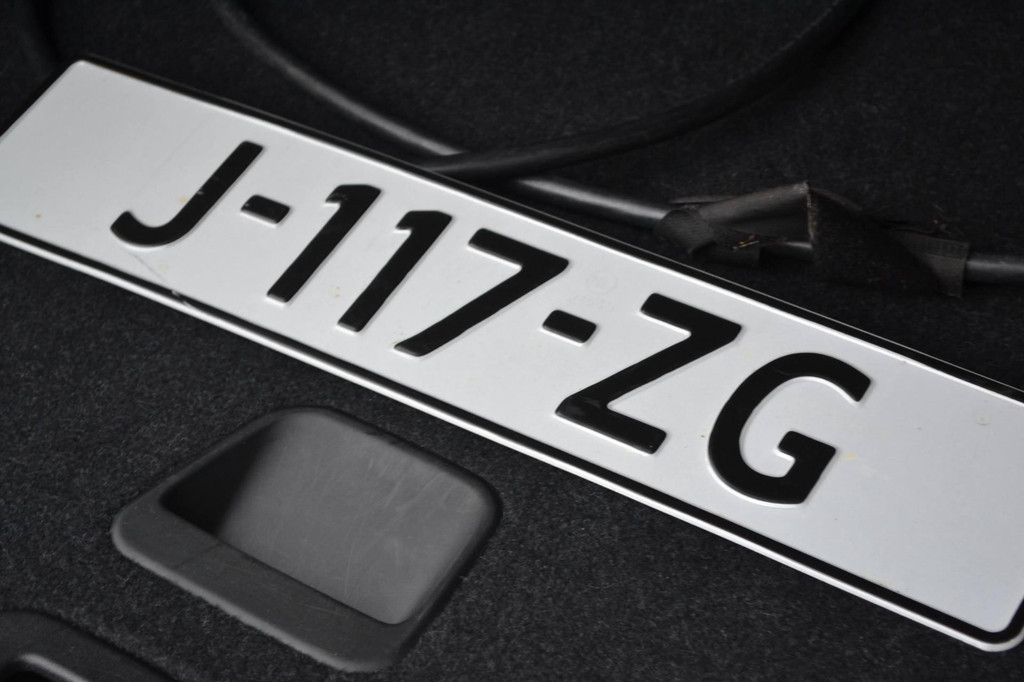 Volvo XC40 (J117ZG) met abonnement