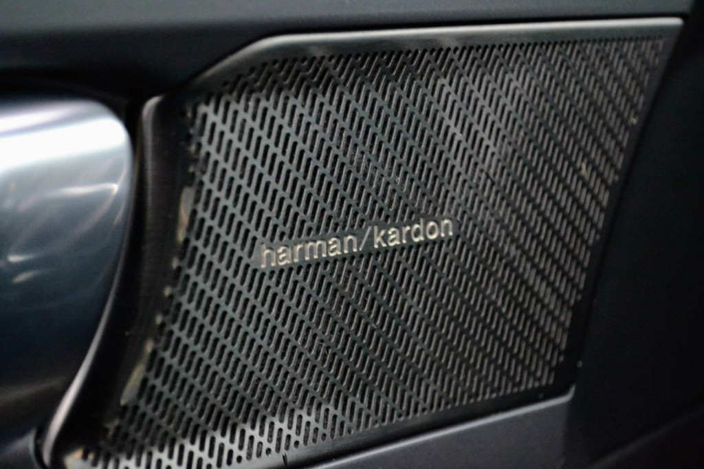 Volvo XC40 (J117ZG) met abonnement