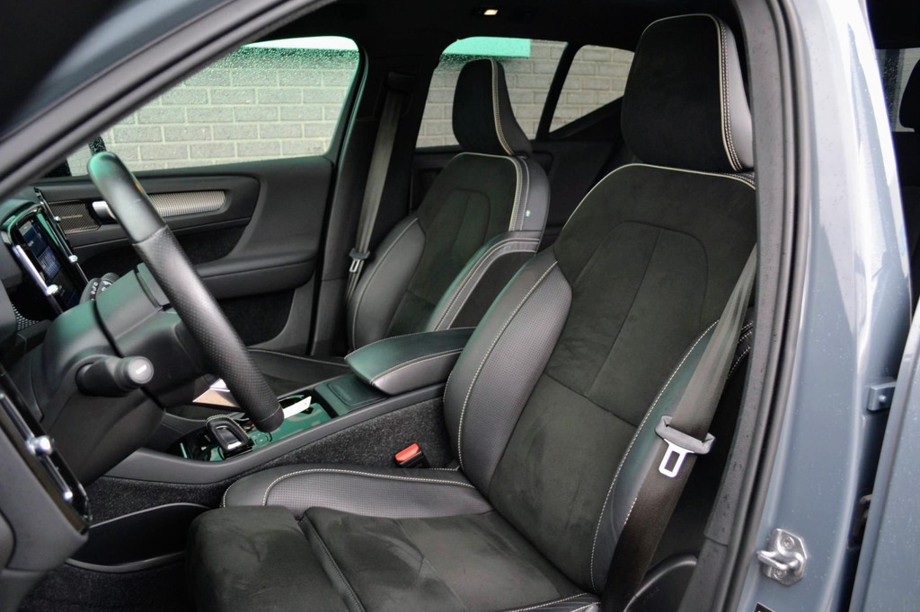 Volvo XC40 (J117ZG) met abonnement