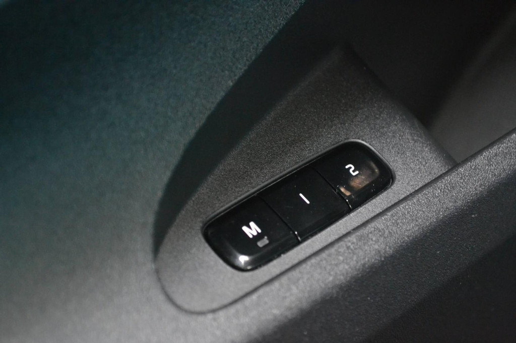 Polestar 2 (J915RS) met abonnement