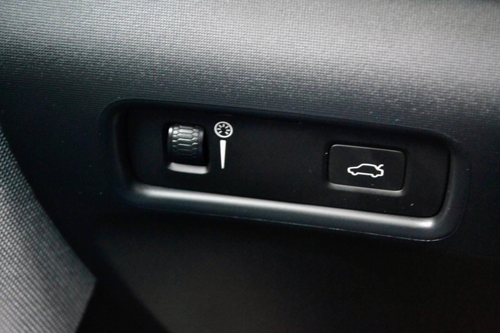 Polestar 2 (J915RS) met abonnement