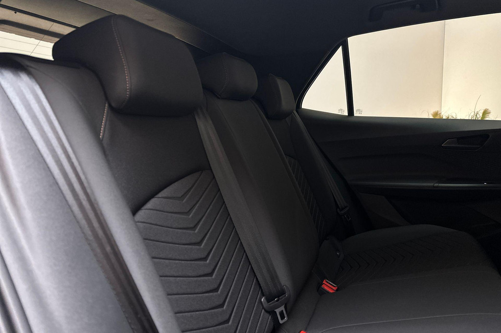 CUPRA Born (GNH62L) met abonnement