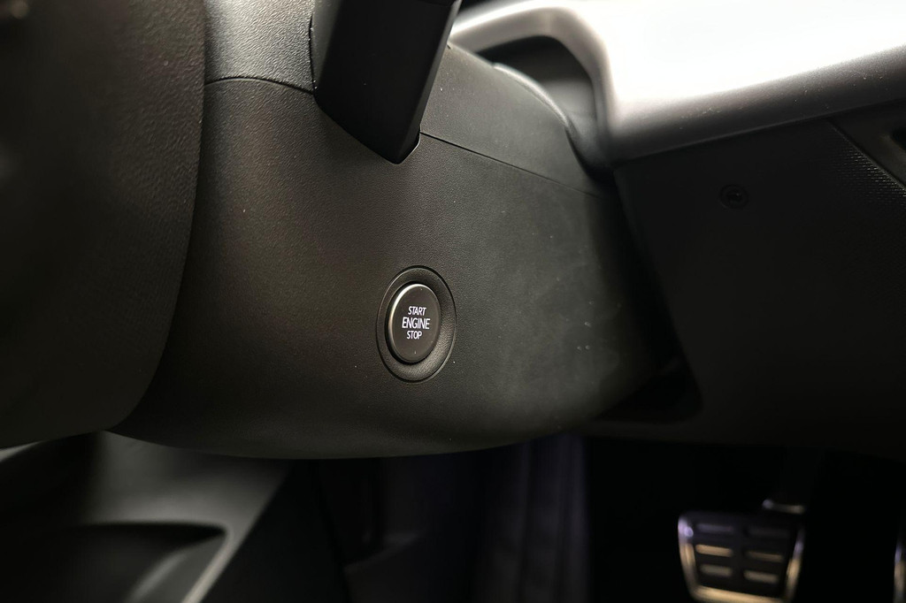 CUPRA Born (GNH62L) met abonnement