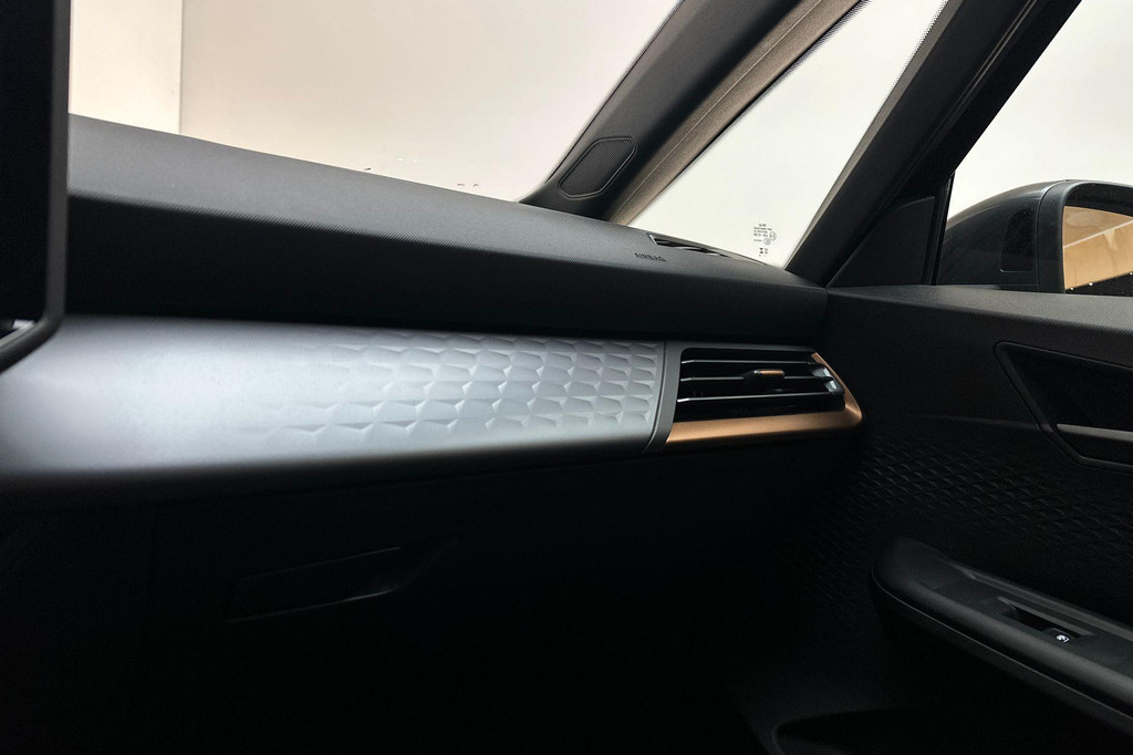 CUPRA Born (GNH62L) met abonnement