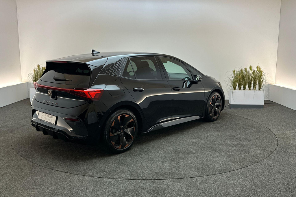 CUPRA Born (GNH62L) met abonnement