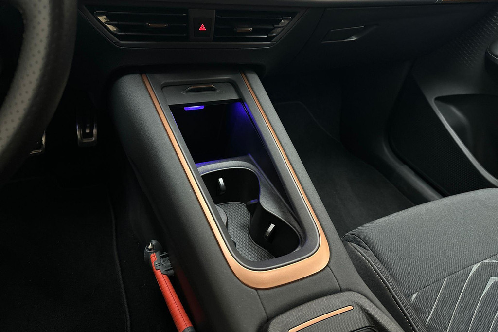 CUPRA Born (GNH62L) met abonnement