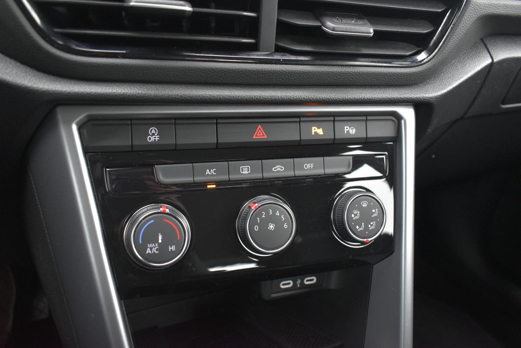 Volkswagen T-Roc (T976TH) met abonnement