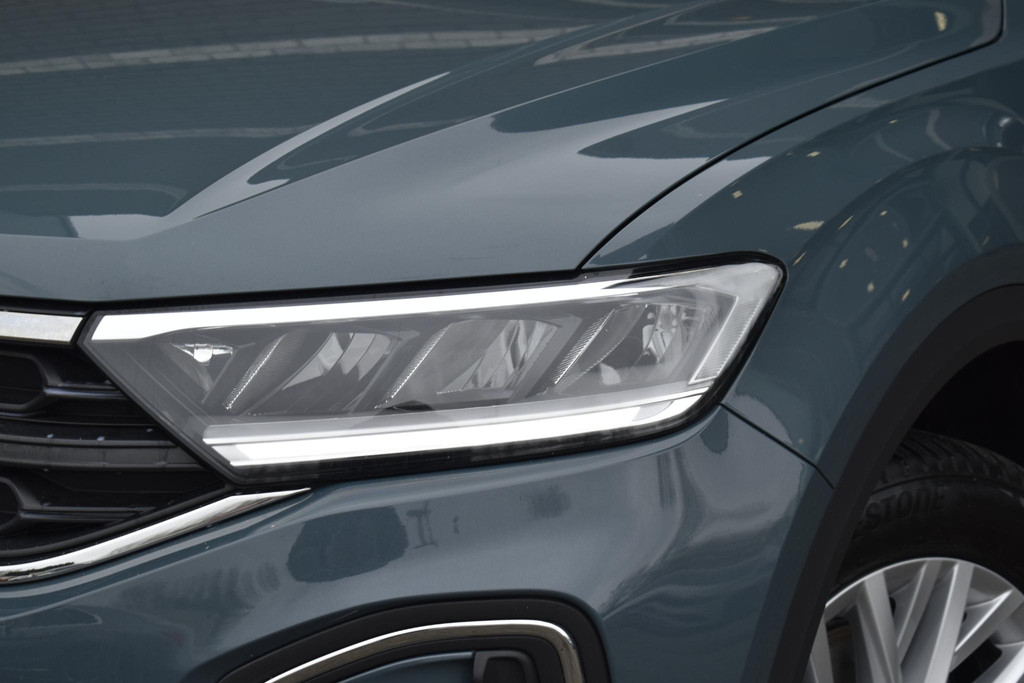 Volkswagen T-Roc (T976TH) met abonnement