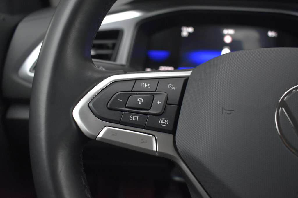 Volkswagen T-Roc (T976TH) met abonnement