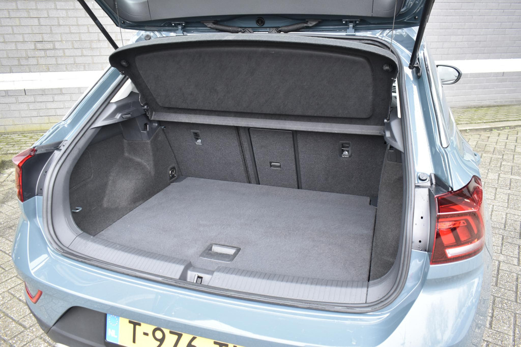 Volkswagen T-Roc (T976TH) met abonnement