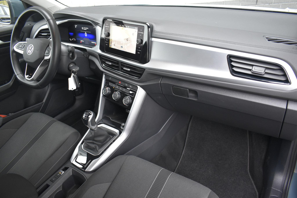 Volkswagen T-Roc (T976TH) met abonnement