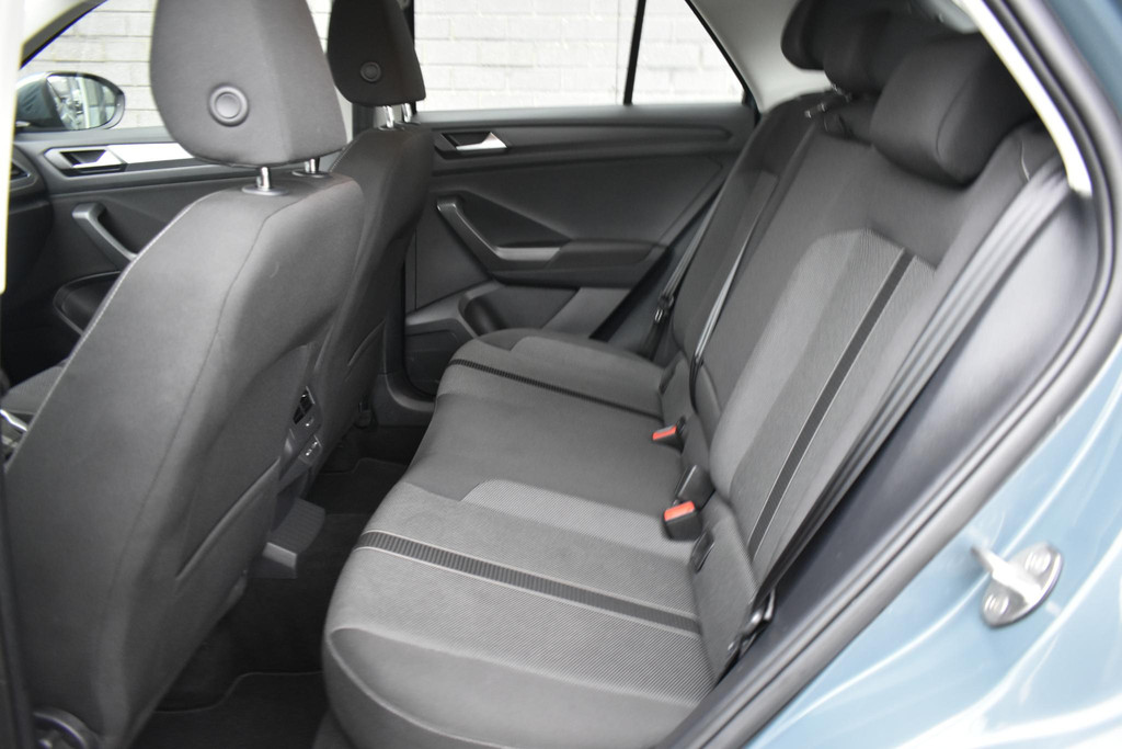 Volkswagen T-Roc (T976TH) met abonnement