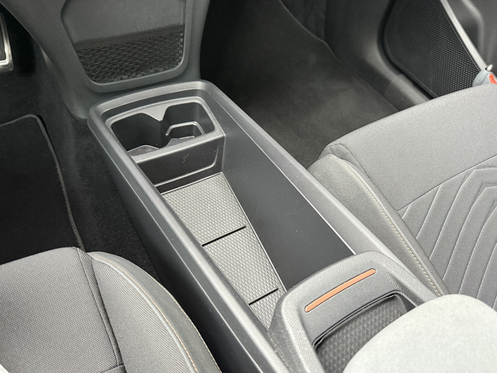 CUPRA Born (N782VN) met abonnement