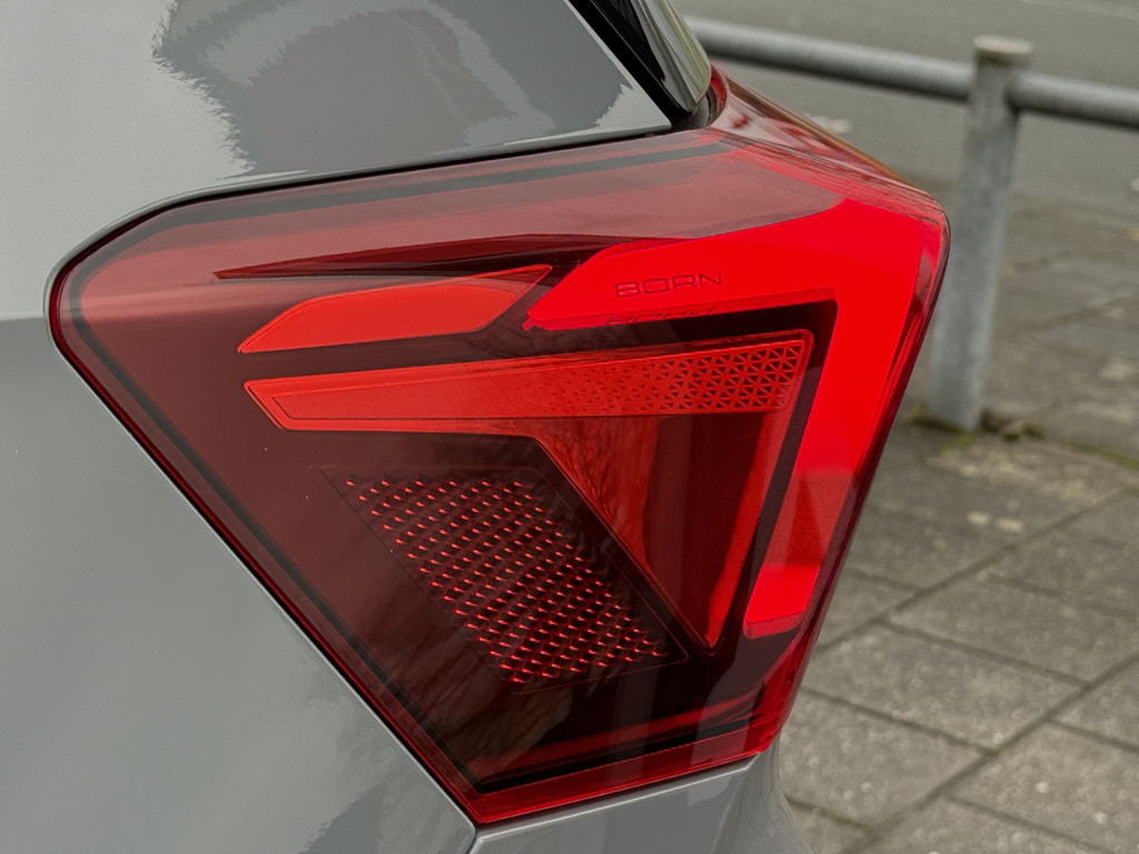 CUPRA Born (N782VN) met abonnement