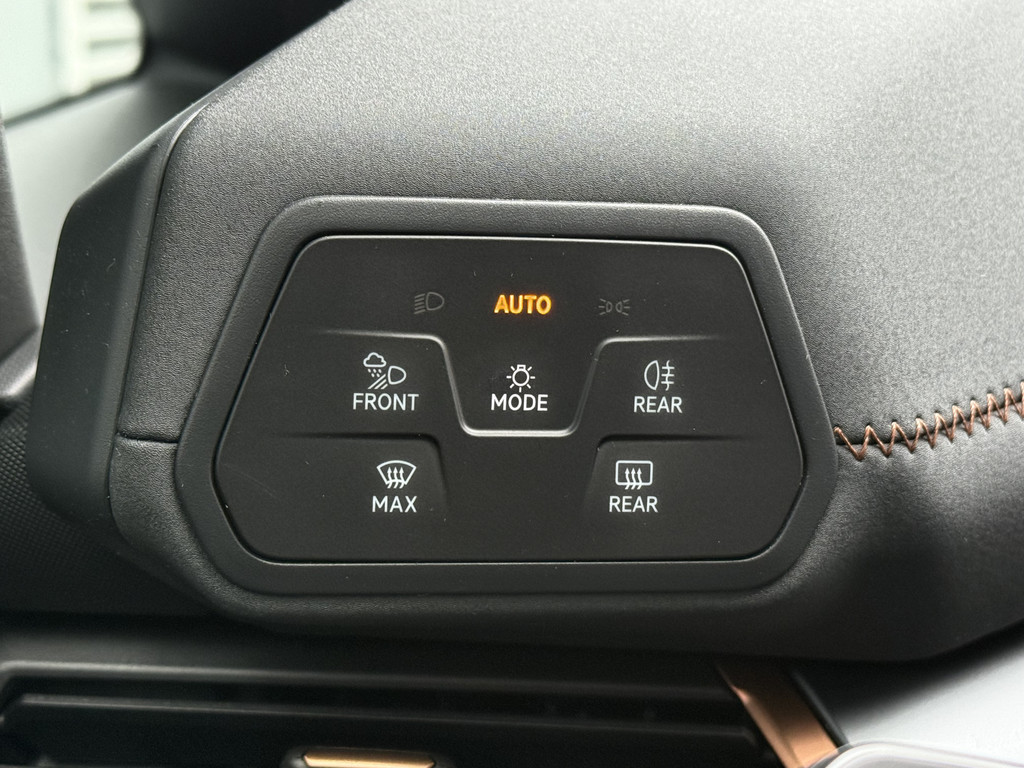 CUPRA Born (N782VN) met abonnement