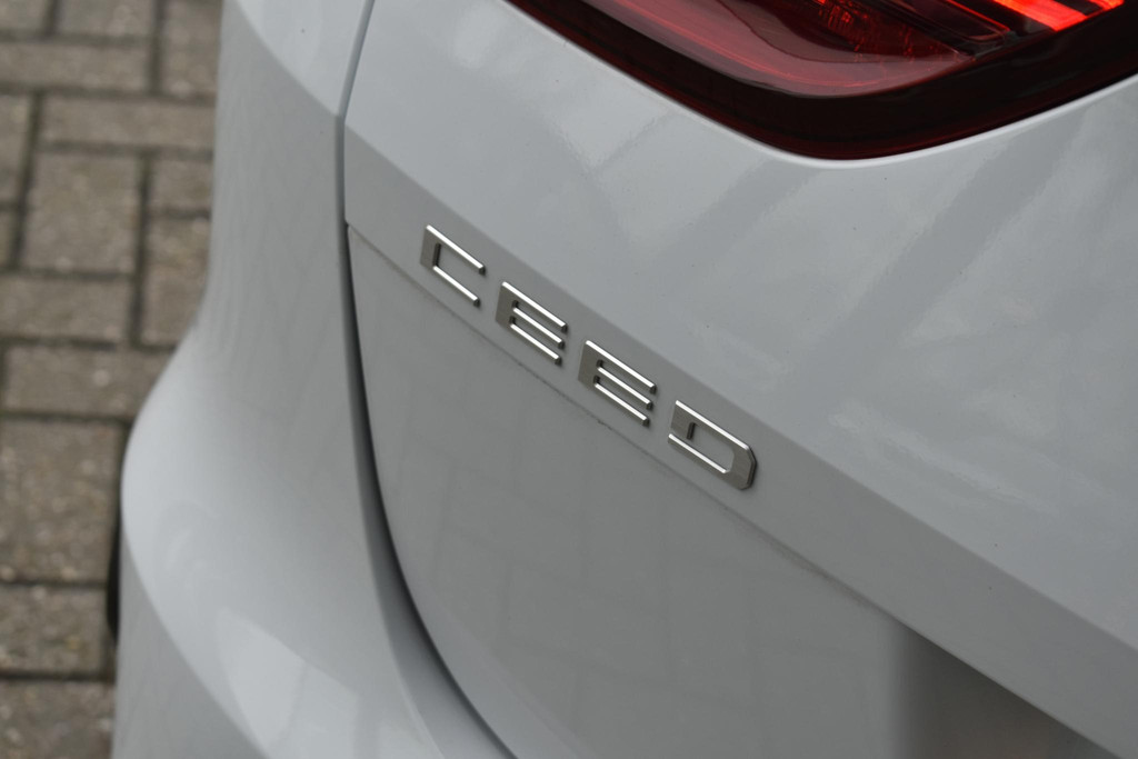 Kia Ceed Sportswagon (JNF65L) met abonnement