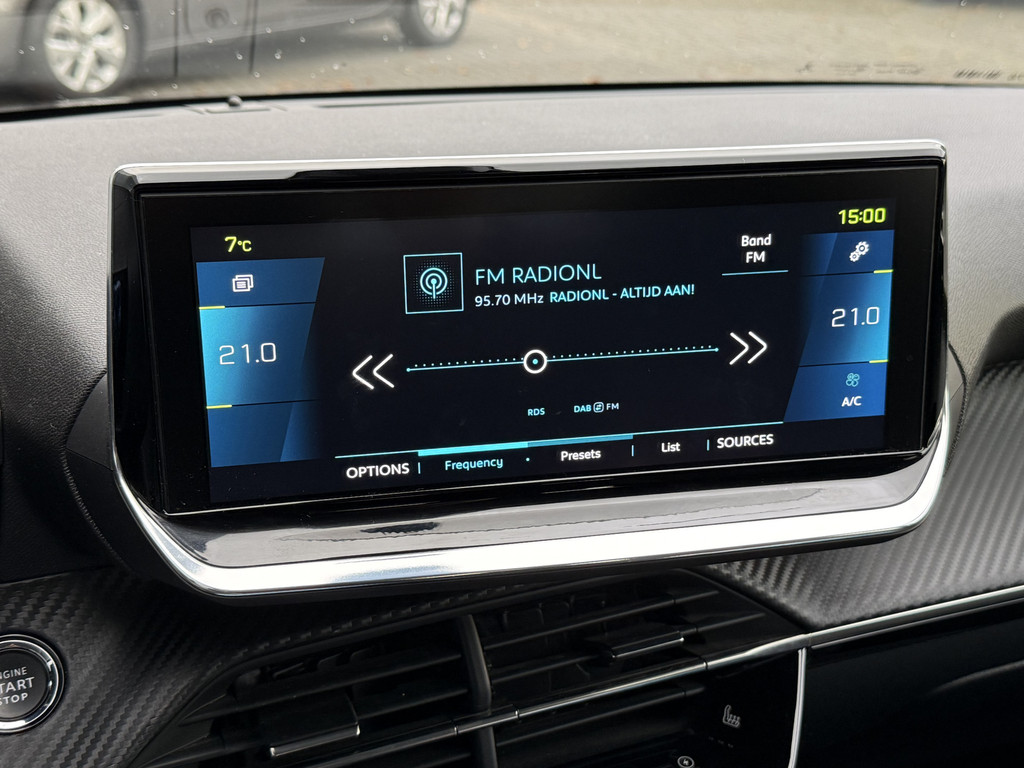 Peugeot e-208 (J441PB) met abonnement