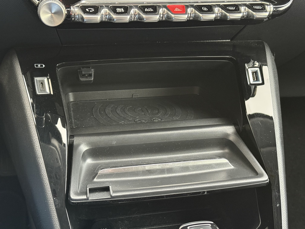 Peugeot e-208 (J441PB) met abonnement