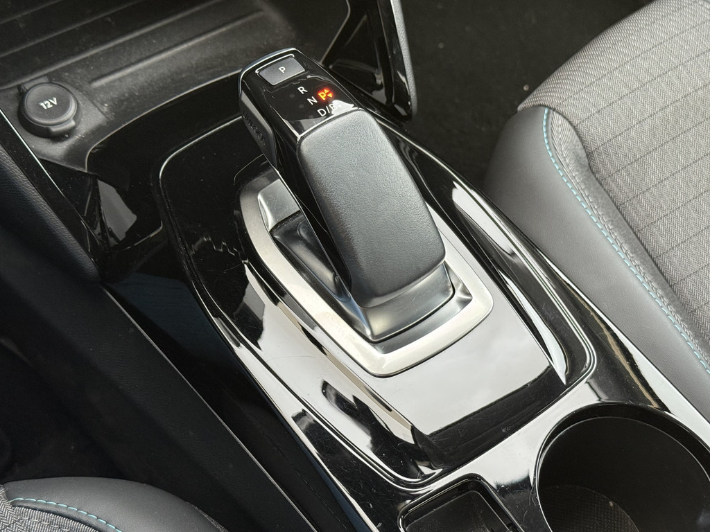 Peugeot e-208 (J441PB) met abonnement