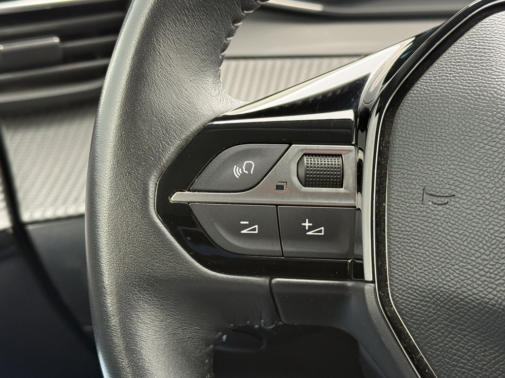 Peugeot e-208 (N871SP) met abonnement