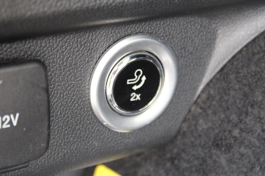 Ford Kuga (K876SV) met abonnement