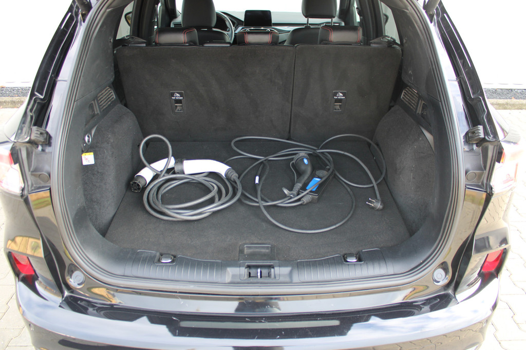 Ford Kuga (K876SV) met abonnement