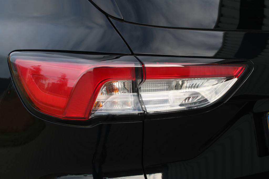 Ford Kuga (K876SV) met abonnement