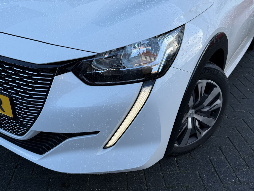 Peugeot e-208 (N311HR) met abonnement