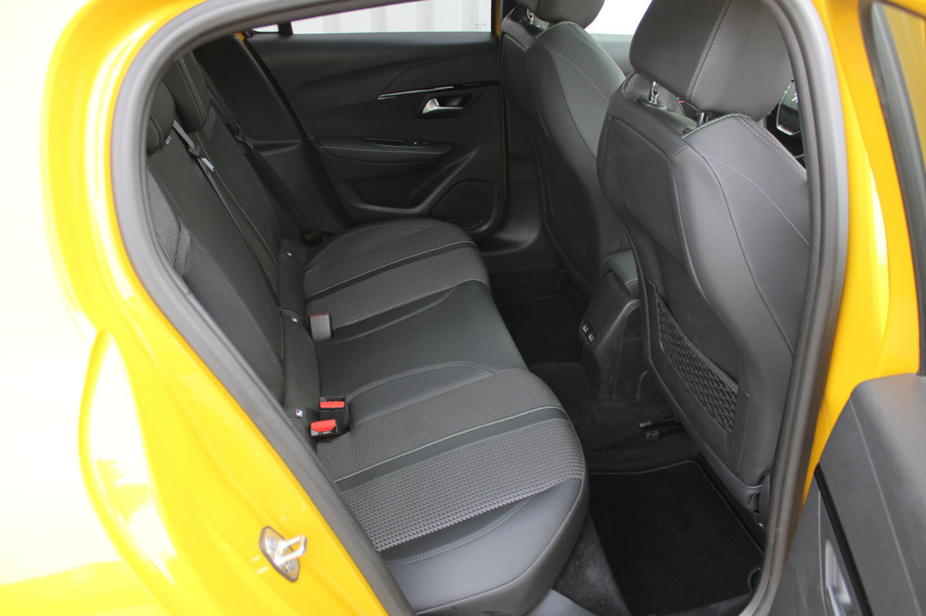 Peugeot e-208 (S710JN) met abonnement